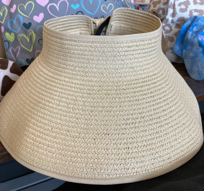 Beige wide-brimmed hat 